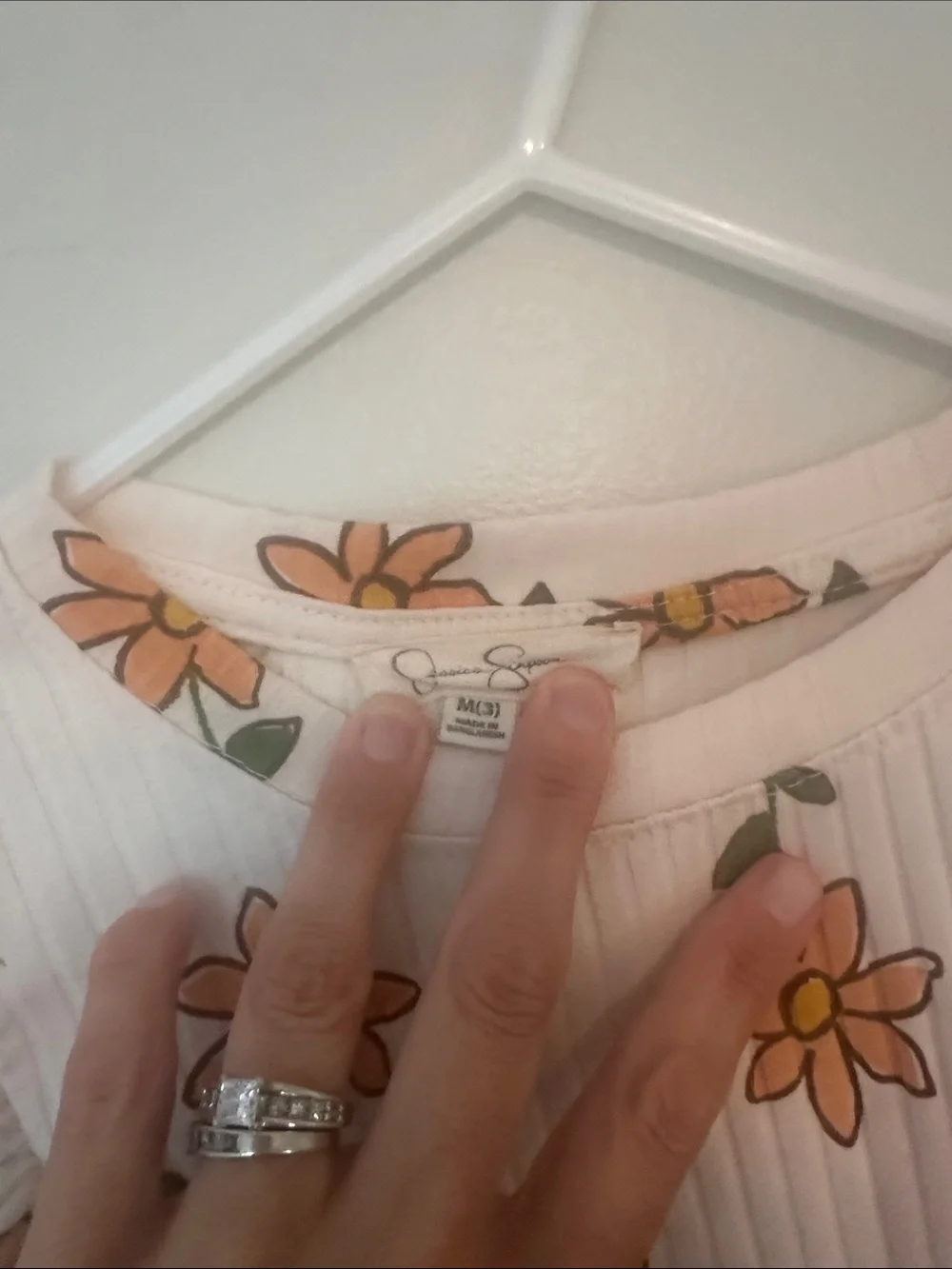 Jessica Simpson lightweight cream